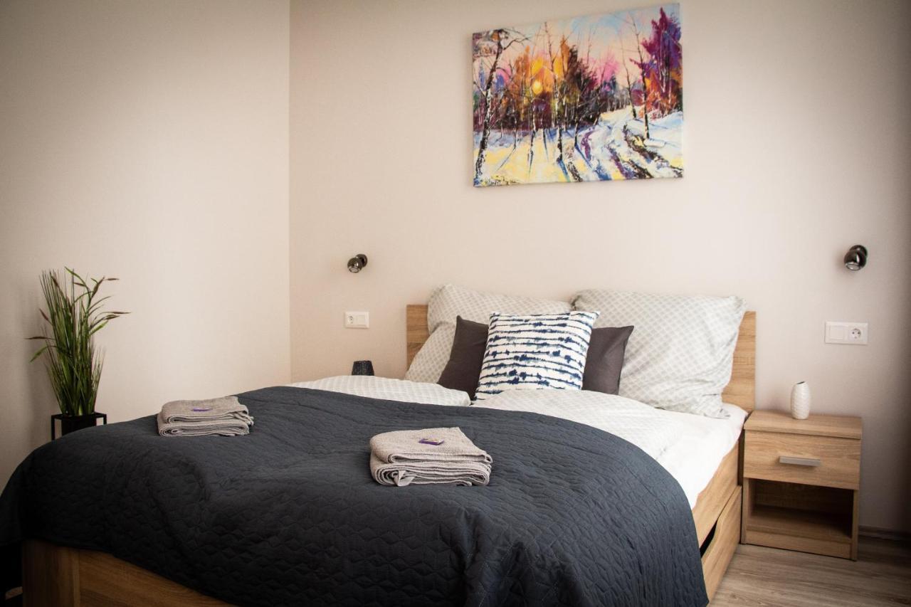 Loli Apartman Miskolc Exterior photo