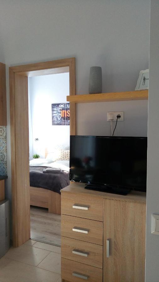 Loli Apartman Miskolc Exterior photo